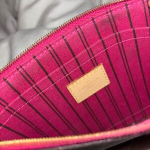 Louis Vuitton Pink Women's Bag